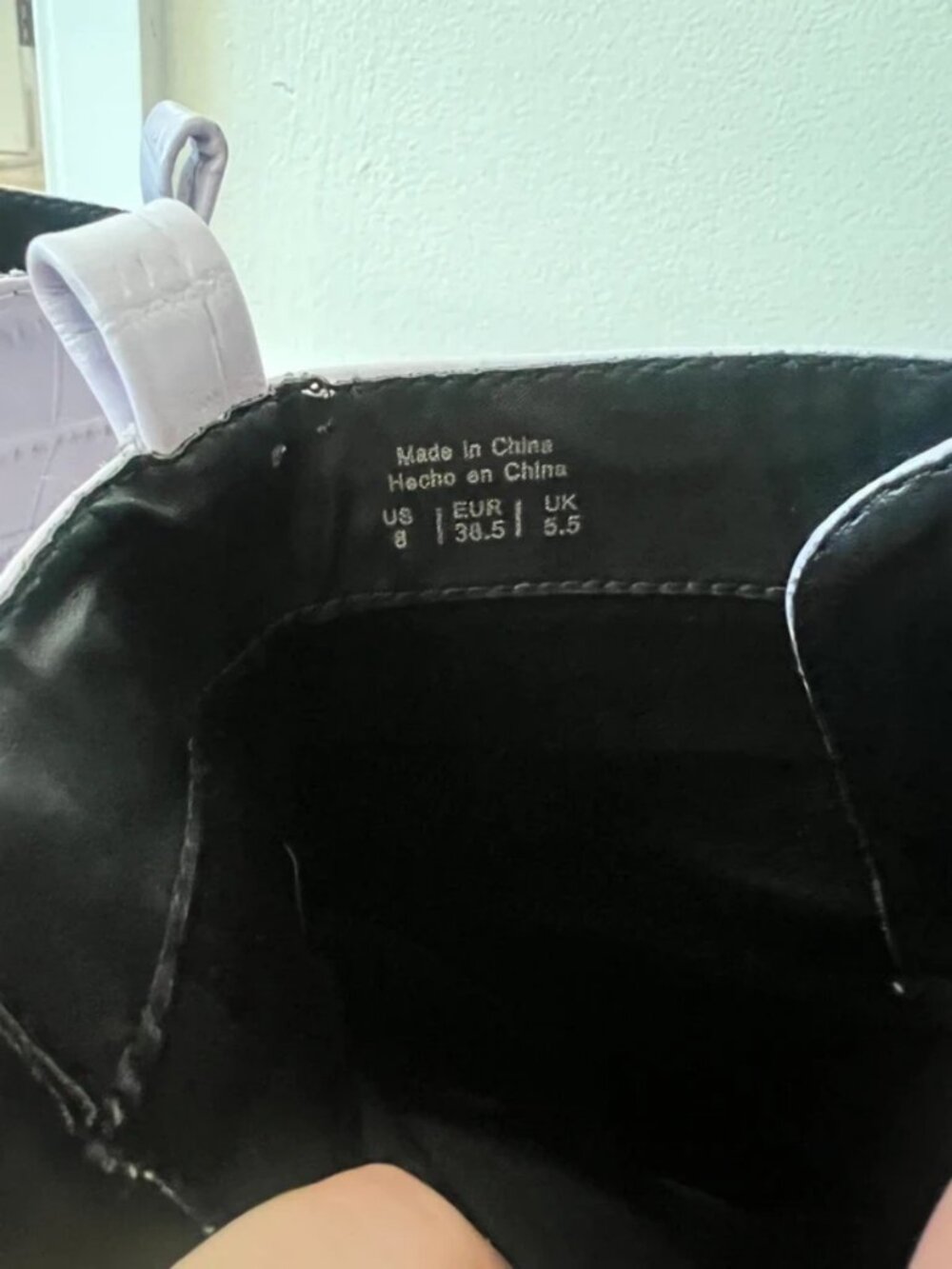 Boots - Picture 3 of 4